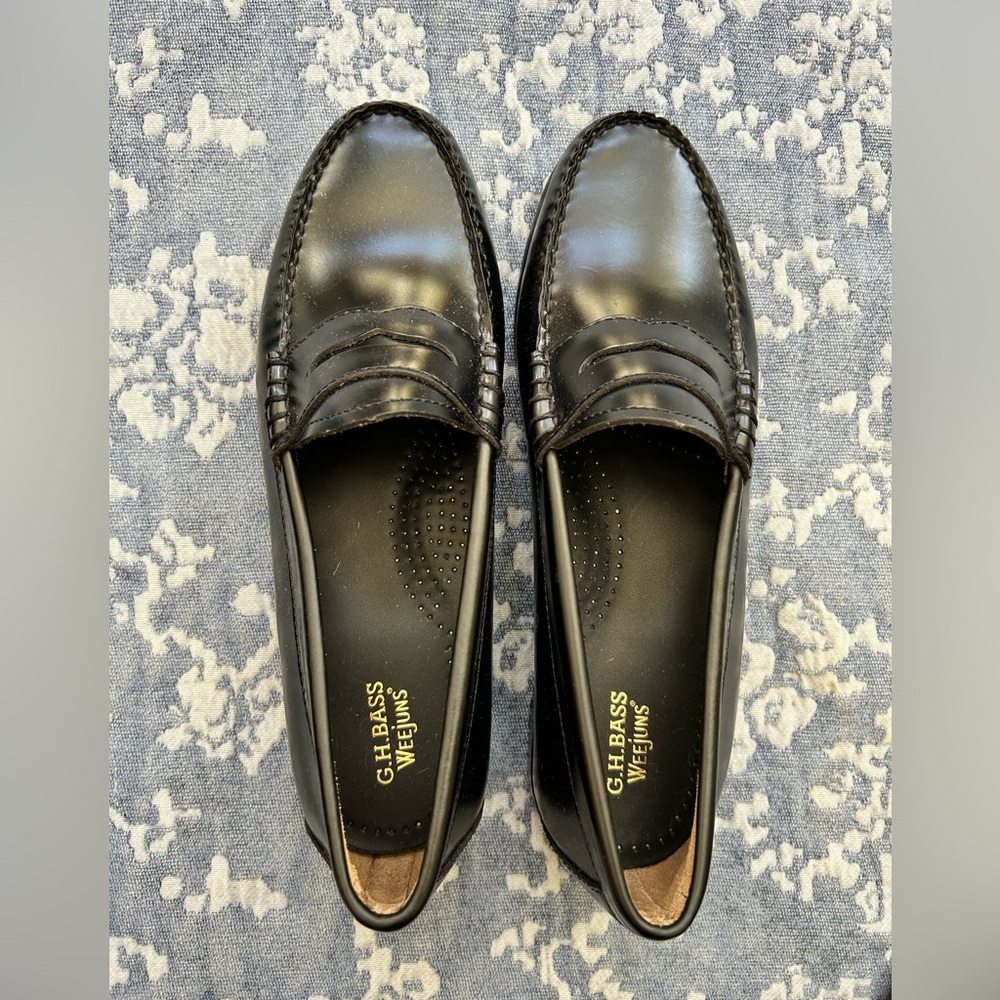 GH Bass Whitney Black Leather Loafers - Brand New!